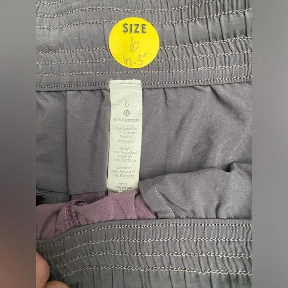 Lululemon Gartered Shorts Back Pocket Adjustable Drawstring 3" Inseam Purple W - Picture 4 of 4